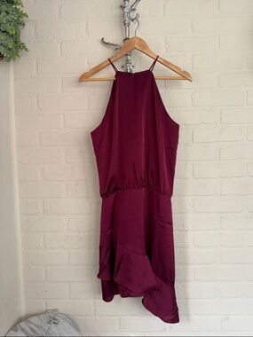 Krisa dress Sleeveless Halter Asymmetric Hem in Burgundy wine medium lined